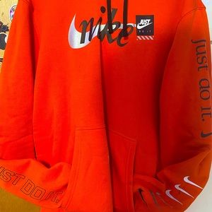 Nike “just do it “ Hoodie Sweater . size Xl